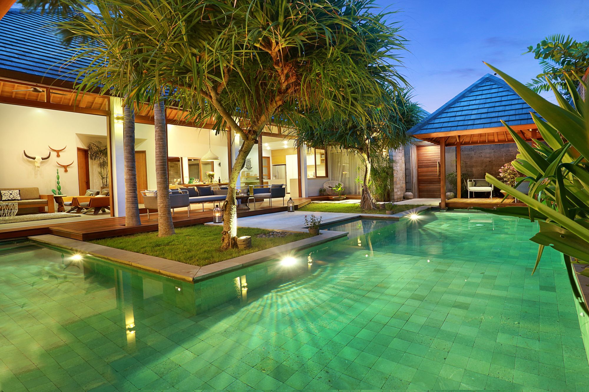 Villa Odyssey Seminyak  Exterior photo